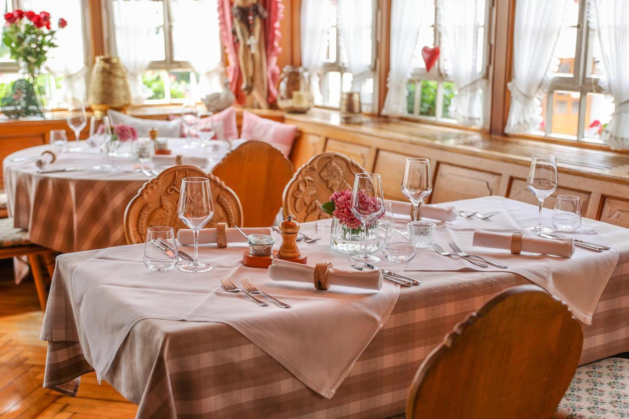 Hotel-Gasthaus Goldener Engel Глоттерталь Экстерьер фото